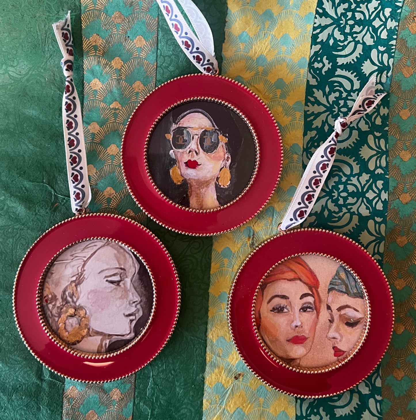 MINI ORNAMENTS -SET OF 3 series 2