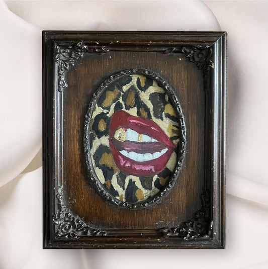 Leopard kiss